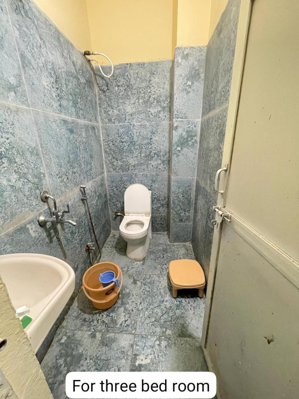 Hotel Amritam Inn Uddzsaín Kültér fotó